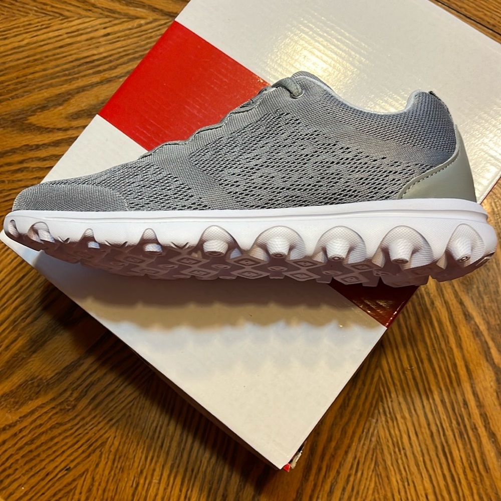 NEW Propet Women’s Sneakers